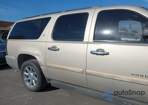 2008 Chevrolet Suburban 1500 Ls z USA, uszkodzony, nr VIN 1GNFC16J28J230577